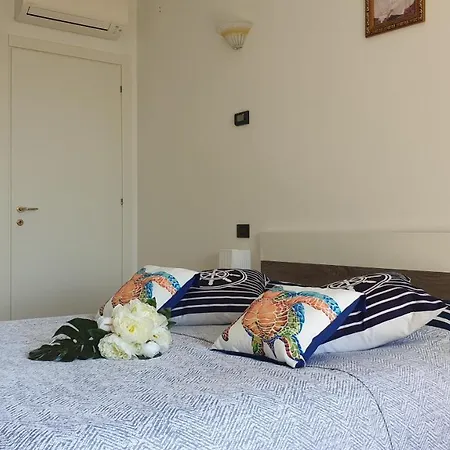 La Tortuga Torri del Benaco